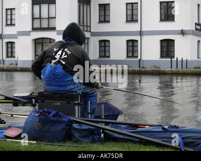 Mann Angeln am Bude Kanal, Stockfoto