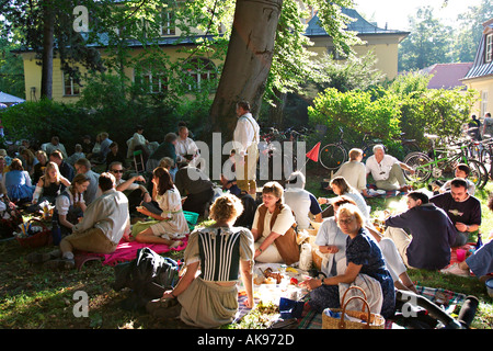 Festival Kocherlball im englischen Garten in München Morgen Bayern Stockfoto
