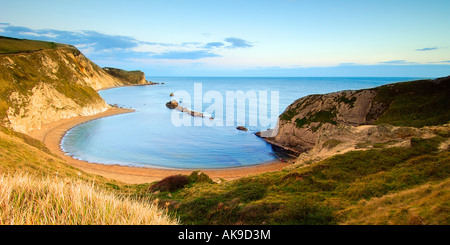 Abendlicht am St. Oswalds Bay auf der Ostseite von Durdle Door an der Küste von Dorset Blickrichtung Lulworth Cove Stockfoto