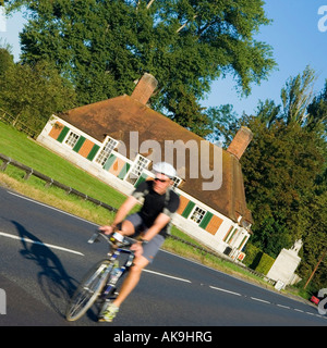 Runnymede Gedenkstätten Windsor Straße alte Windsor Berkshire England UK Stockfoto