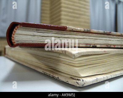 Detail von ein paar handgemachte Bücher Stockfoto