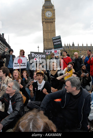 Stoppen Sie die Krieg-Demonstration 8. Oktober 2007, die ursprünglich war verboten aber endete mit 5000 marschieren, Parliament Square Stockfoto