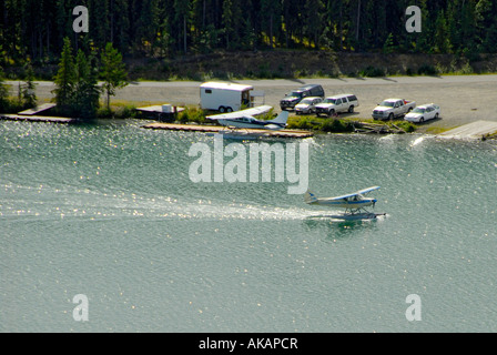 Flugzeug Wasserflugzeug Ponton Wasserflugzeug amphibische auf Schwatka Lake Whitehorse Yukon Territory Kanada Alaska Highway ALCAN Al können Stockfoto