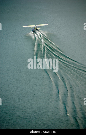 Flugzeug Wasserflugzeug Ponton Wasserflugzeug amphibische auf Schwatka Lake Whitehorse Yukon Territory Kanada Alaska Highway ALCAN Al können Stockfoto