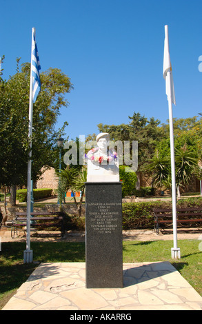 Kriegerdenkmal in Ayia Napa auf der Mittelmeer Insel Zypern EU Stockfoto