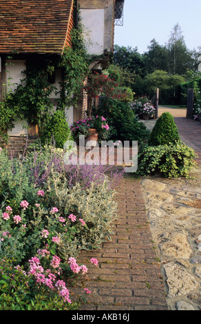 Alten Platz Farm Kent Vorgarten Stockfoto