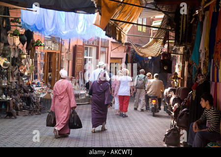 Die Färber-Viertel im Souk in Marrakesch Marokko, Nordafrika. Stockfoto