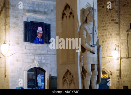 Süd-Ost-Europa, Kroatien, Dubrovnik, Denkmal und Platz in Dubrovnik Altstadt bei Nacht Stockfoto