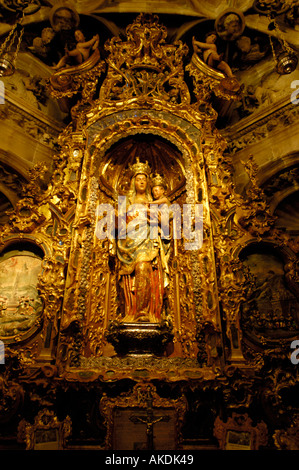 Kathedrale von Sevilla - Jungfrau Maria mit dem Kind, Spanien Stockfoto