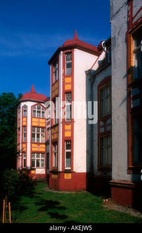 Russland, Kaliningrad (Königsberg), Selenogradsk (Cranz), Häuser eine der Haupstrasse Stockfoto