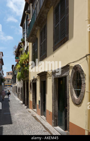 Straße in der Altstadt (Zona Velha), Funchal, Madeira, Portugal Stockfoto