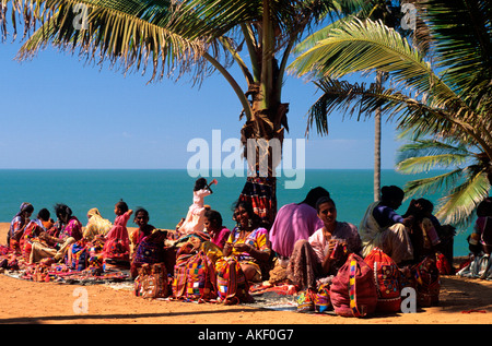 Indien, Goa, Bezirk Bardez, Anjuna, Fliegende Händler am Anjuna Beach Stockfoto