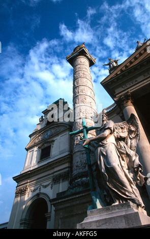 IV. Wien, Karlsplatz, Karlskirche, Gestiftet 1713 Vom Kaiser Karl VI, Stockfoto