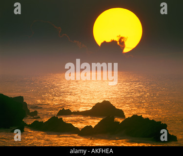 IE - CO. KERRY: Sonnenuntergang am Ballyferriter Bay Stockfoto