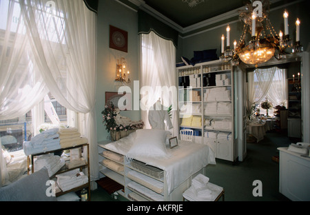 Österreich, Wien i., Graben, Das Vorahnung "Zur Schwäbischen Jungfrau", Einst k.und k. Hoflieferant, Feinste Tisch-Und Bettwäsche. Stockfoto