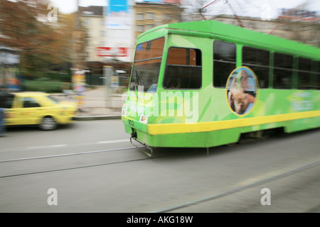 Eine Straßenbahn auf Vitosha Bl Straße in Sofia Bulgaria Stockfoto
