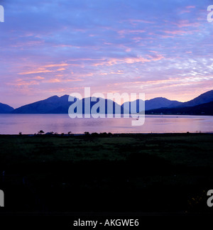 Blick vom Dorf von Ballachulish über Loch Linnhe am Abend Hochland-Schottland-Großbritannien Stockfoto