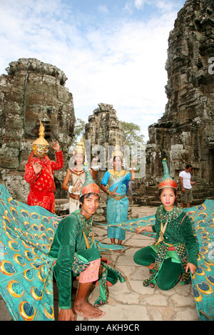 Baum Ta Prohm Angkor Wat Aufstieg Sonne alten asiatischen asiatischen Kambodscha Kambodscha Touristen Tourismus palm Thom King Buddhist Khmer Tempel Stockfoto