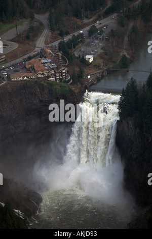 Luftbild von Salish Lodge und Snoqualmie Falls Snoqualmie River Valley Washington USA Stockfoto
