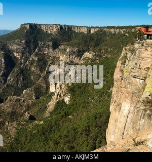 Divisadero Sierra Madre Canyon Berge Vista hohe Ansicht malerische Flucht Chihuahua Mexiko Raum offene breite Wochenende Abenteuer Klettern Stockfoto