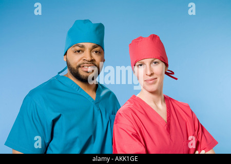 Porträt der beiden Ärzte tragen scheuert hautnah Stockfoto