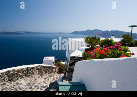 Blick auf das Meer von Oia Santorini Griechenland Stockfoto