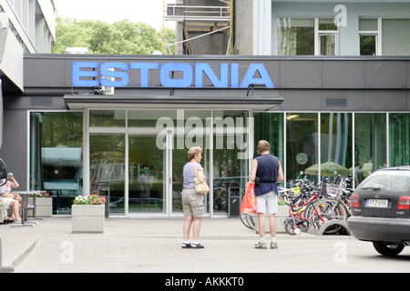 Pärnu-Estland - Schild über dem Eingang zur Estland Gesundheit und Rehabilitation Centre Hotel in Sommerhauptstadt Pärnu, Estland Stockfoto