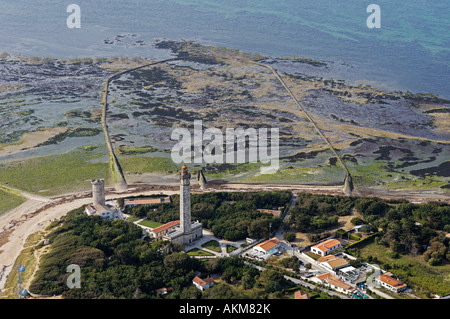 Frankreich, Charente Maritime, Ile de Ré, Phare des Baleines (Leuchtturm) (Luftbild) Stockfoto