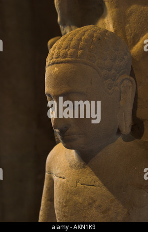 Statue von Jayavarman VII im Geschichtspark Phimai Nakhon Ratchasima, Thailand Stockfoto