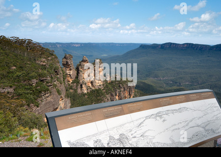 Die drei Schwestern und Mount Gibraltar vom Echo Point, Blue Mountains, New South Wales, Australien Stockfoto