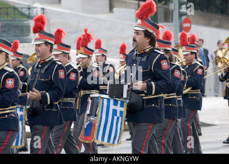 Griechischen Blaskapelle im 2007 Ochi Day parade außerhalb Griechenlands Voula Parlamentsgebäude Stockfoto
