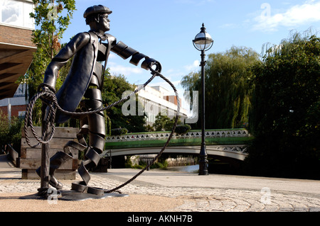 Die Schifferinternat Skulpturstadt Wharf Guildford Surrey England UK Stockfoto