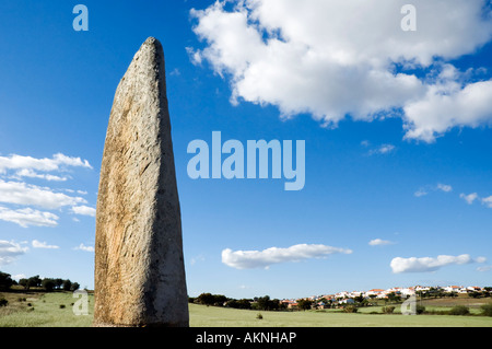 Bulhoa dekoriert Menhir in der Nähe von Monsaraz, Alentejo, Portugal Stockfoto