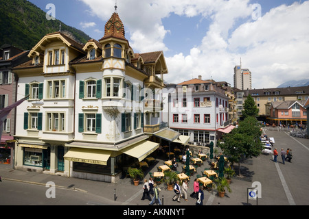 Cafe de Paris in einem Jugendstil-Haus des Jahres 1906 Interlaken Berner Oberland Hochland Kanton Bern Schweiz Stockfoto