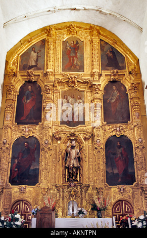 Hauptaltar in San Javier Mission, Baja California Sur, Mexiko Stockfoto