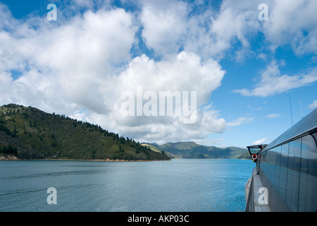 Marlborough Sounds aus der Lynx Interisland Fähre, Südinsel, Neuseeland Stockfoto