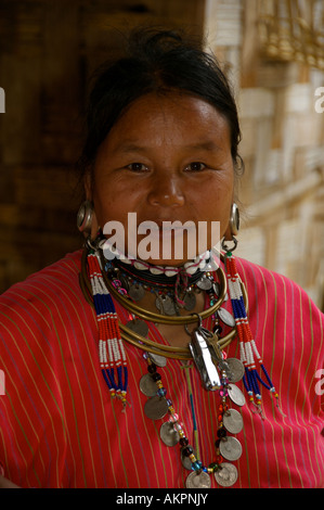 Porträt von Karen lange Ohr Frau lange Ohr Hill Tribe Thailand Mae Hong Son Stockfoto