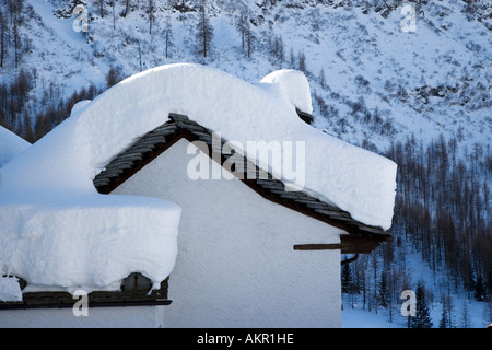 Schweiz Kanton Tessin Maggia Tal Valle Maggia der Walser Dorf von Bosco Gurin Stockfoto