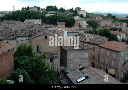 Ansicht der Stadt von Sant Angelo in Pontano Marche Region Italien Stockfoto