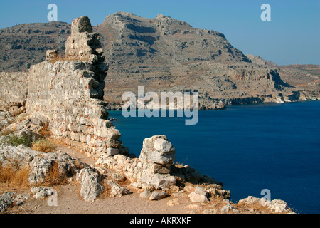 Ruinen einer alten Festungswällen, Haraki, Insel Rhodos Stockfoto