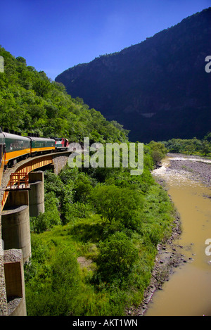 Aussicht von der Kupfer Canyon Railway, Mexiko gesehen Stockfoto