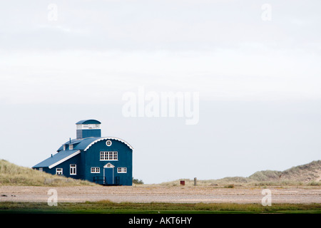 Die alten Rettungsboot House Blakeney Point Morston Harbour North Norfolk UK-Herbst Stockfoto
