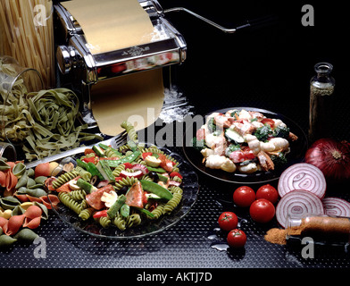 Italien italienische Pasta Maschine Teigwarensalate Marco Polo Essen Küche Kopie Raum Bon Appetit Stockfoto