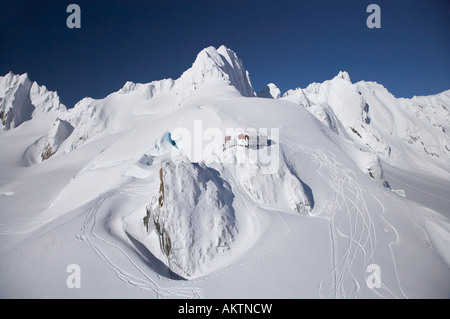 Centennial Hütte und Mt Jervois über Franz Josef Glacier Westküste Südinsel Neuseeland Antenne Stockfoto