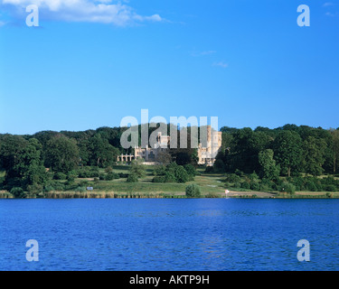 Schlosspark Und Schloss Babelsberg, Schlossgarten, Boot, Ansicht von der Havelseite, Potsdam-Babelsberg, Havel, Brandenburg Stockfoto