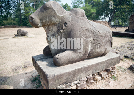 Der Heilige Stier Nandi, Preah Ko, Roluos Group, Angkor, Kambodscha Stockfoto