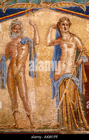 Ercolano. Italien. Archäologische Ausgrabungen von Herculaneum. Mosaik, Neptun & Amphitrite (alias Neptun und Salacia), in der Casa di Nettuno e Anfitri Stockfoto