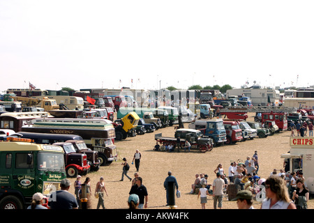 Oldtimer Nutzfahrzeuge auf dem Display an Great Dorset Steam Rally 2005 Stockfoto