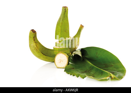 Zwei Bananen mit Blatt, Nahaufnahme Stockfoto