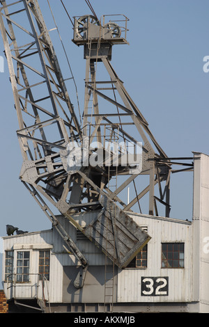 Bristol Hafen Hafen alt altmodisch erhaltenen Dockside Kran auf Princes Wharf Bristol England Stockfoto